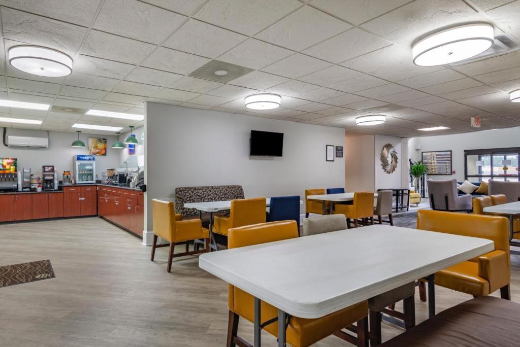 Comfort Inn & Suites At Stone Mountain Zewnętrze zdjęcie